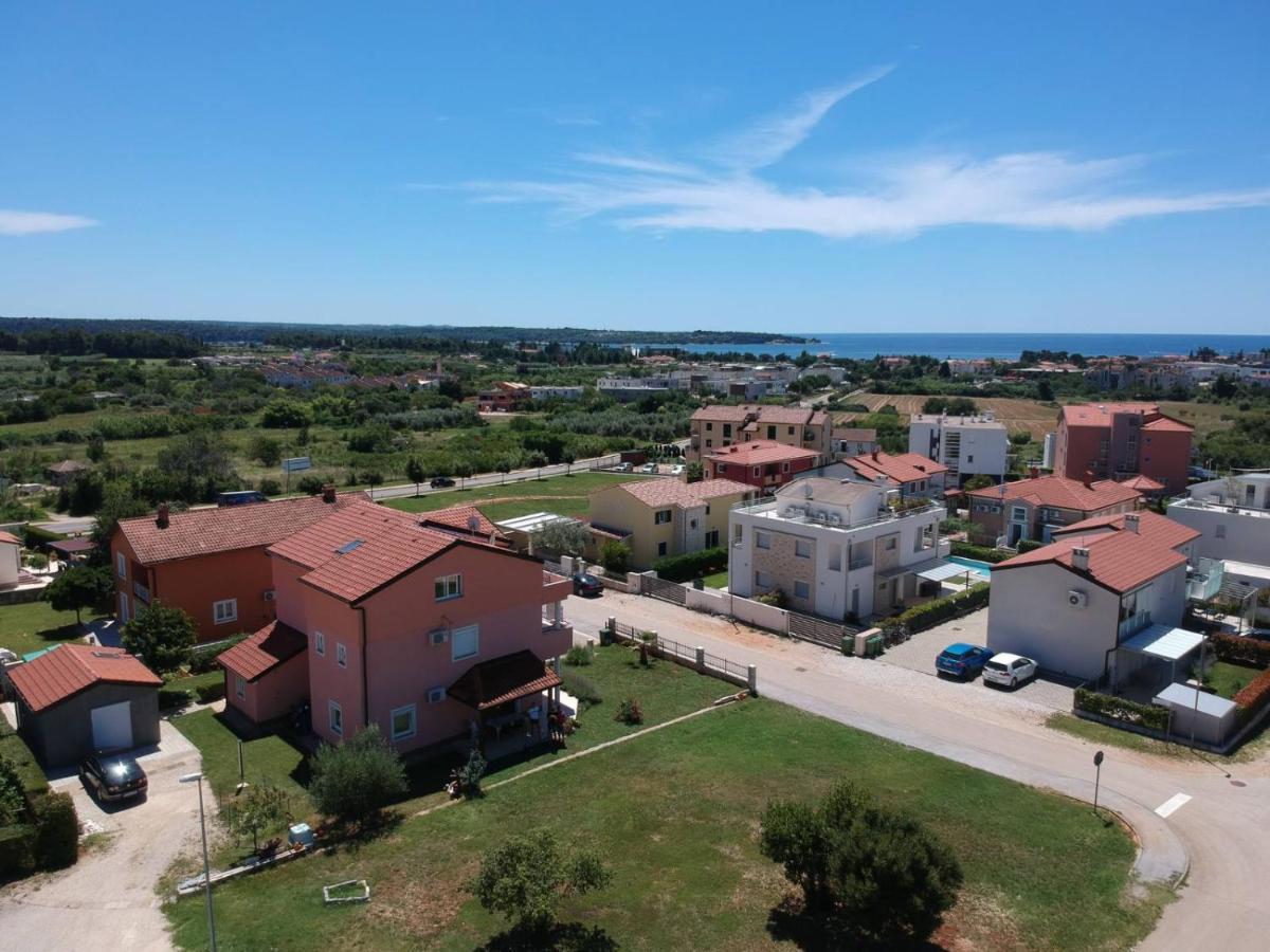 Guest House Gloria Новиград Экстерьер фото